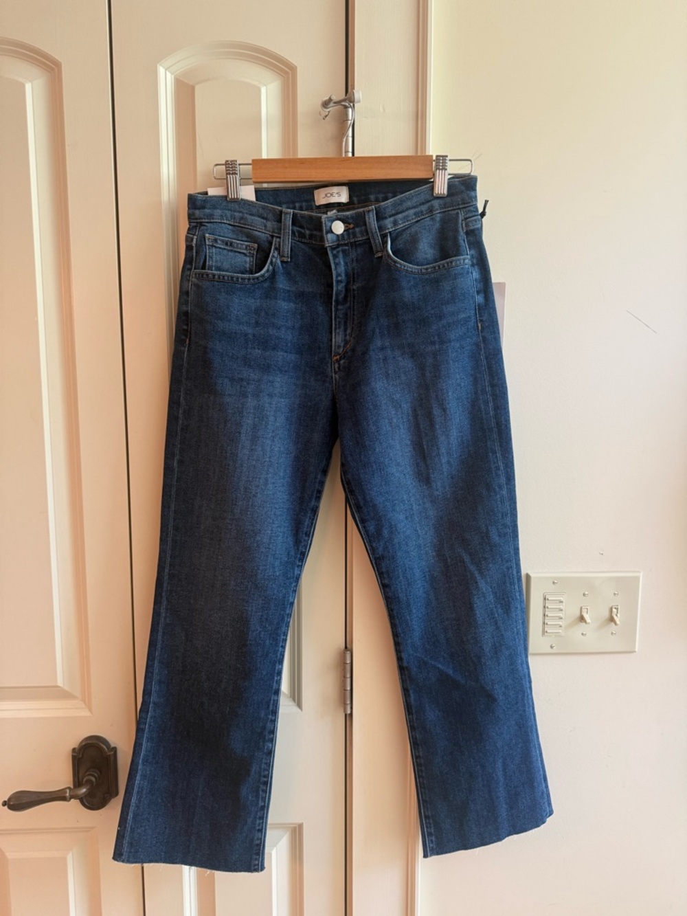 NWT The Callie Raw Hem High Rise Cropped Jean Size 29 🦋🦋🦋